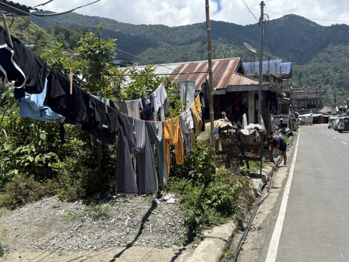 屋外に干された洗濯物