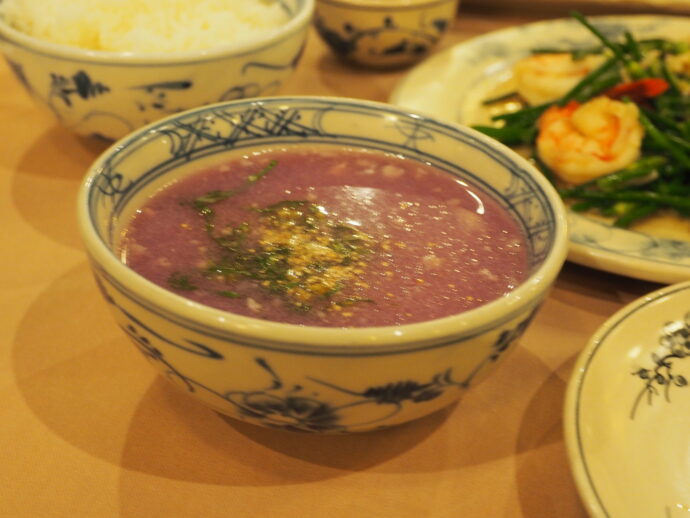 紫色のスープ