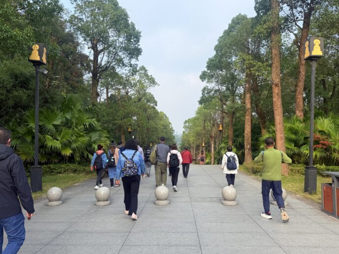 宝頂山石刻への通路