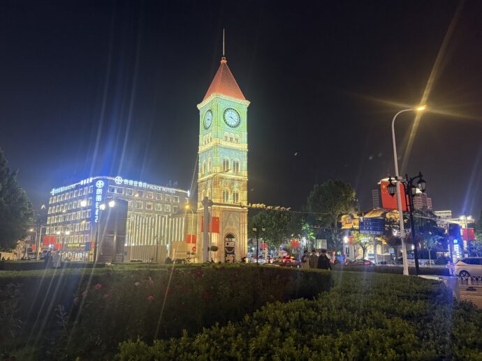 ライトアップされた時計台