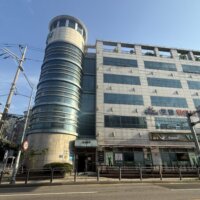 開花山ランドのビル