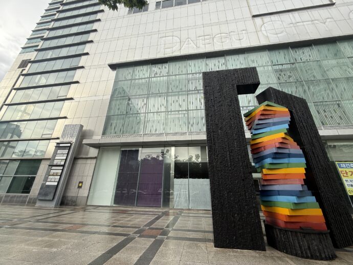 閉鎖した巨大ショッピングセンター