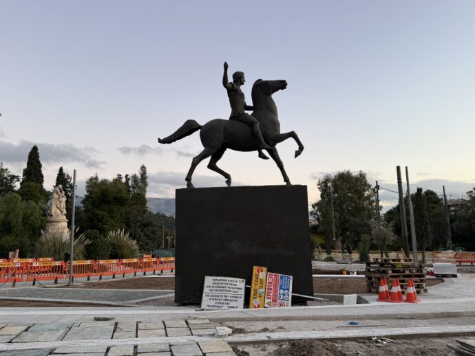 アレキサンダー大王の像