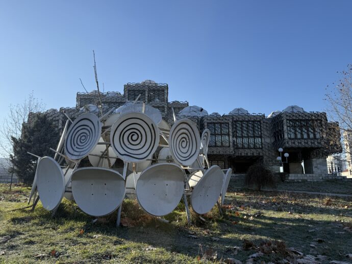 謎のモニュメント