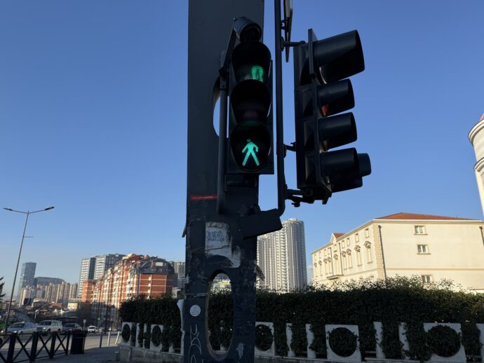 ビルクリントン通りの信号機