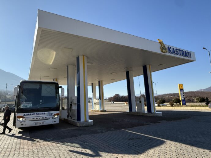 ガソリンスタンド