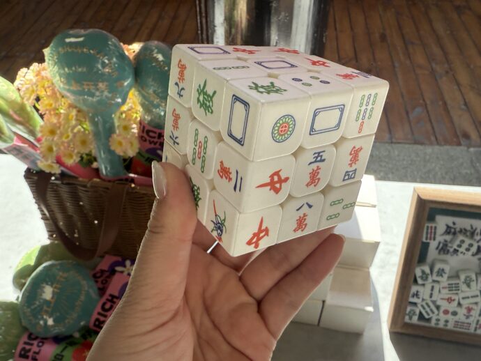 麻雀牌のルービックキュブ