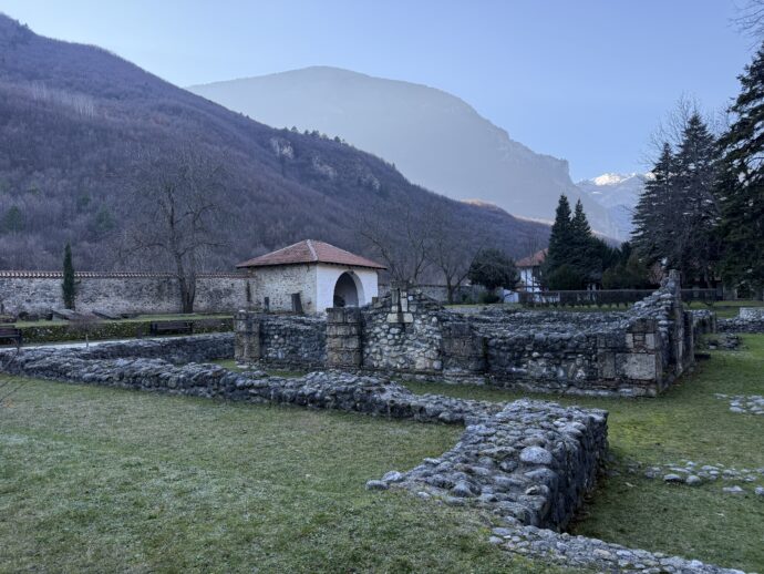 ペーチ総主教修道院の庭