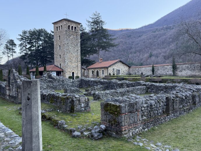 ペーチ総主教修道院の庭