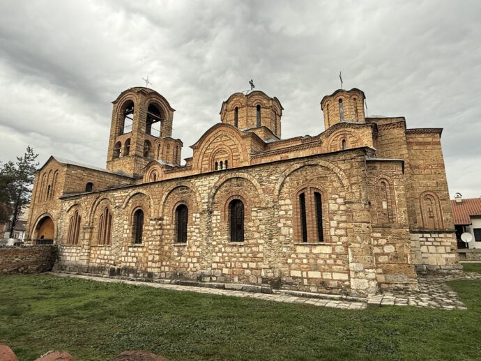 リェヴィシャの生神女教会の外観