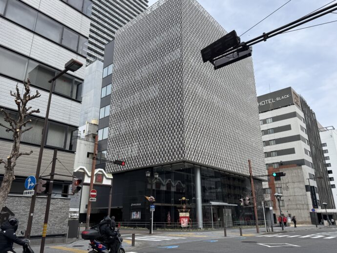 岡崎信金のビル