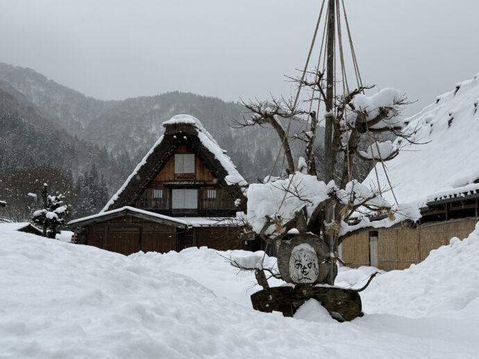 雪つりと合掌作り