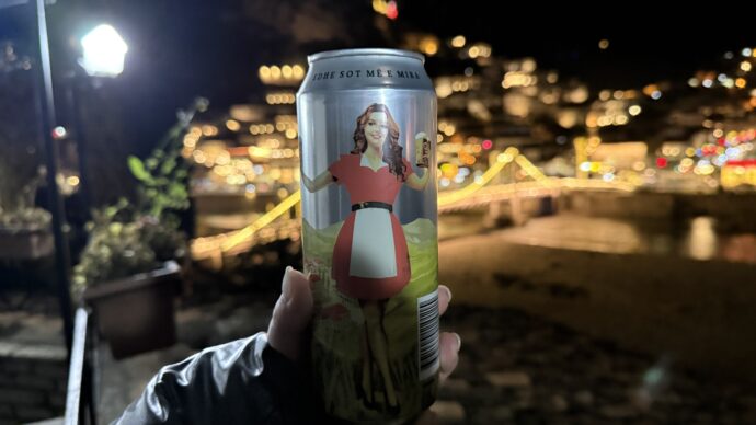 ビールと千の窓