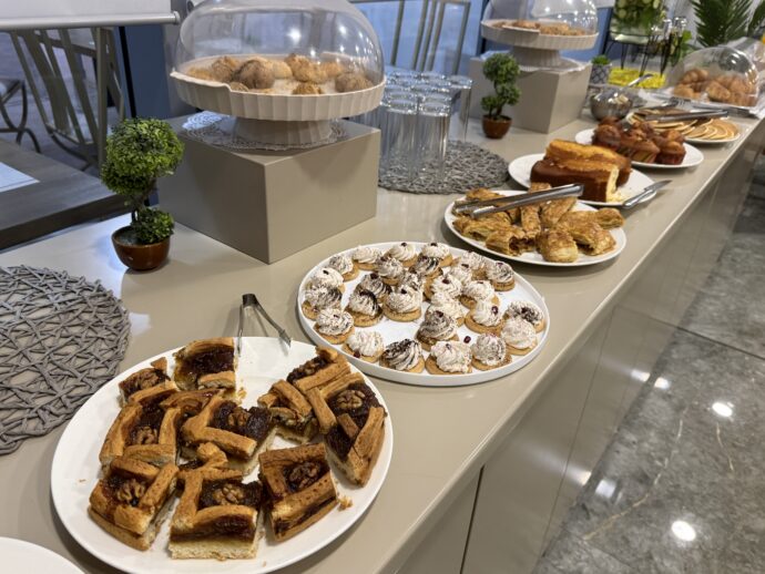 ホテルの無料朝食