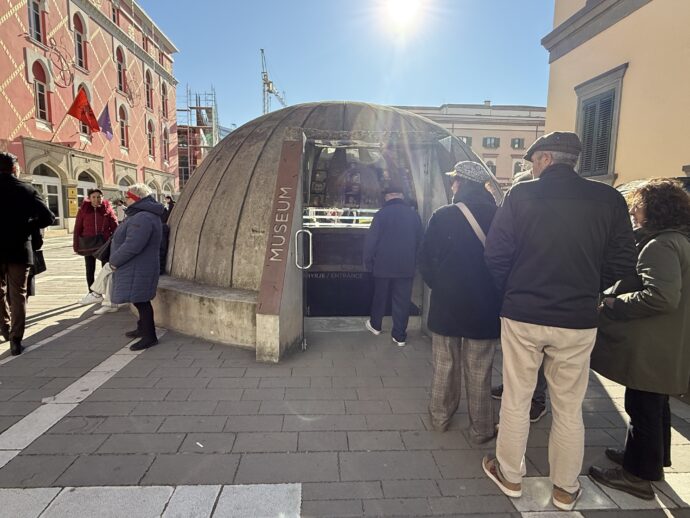 BUNK'ART 2の入り口