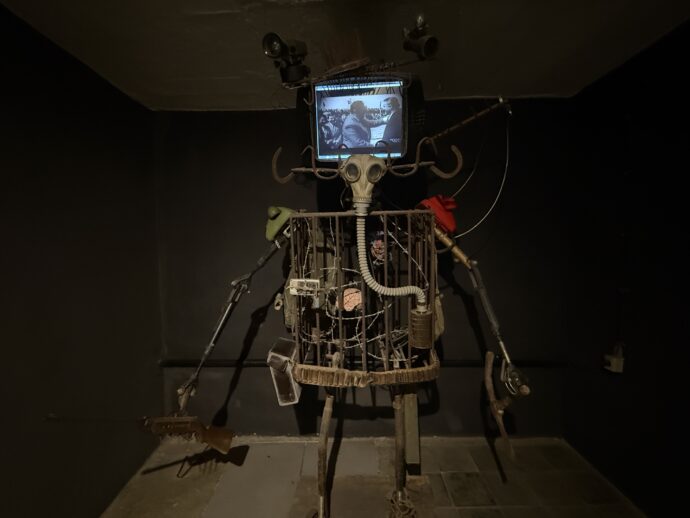 モニター付きの機械