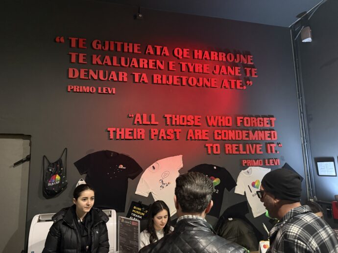 切符売り場の行列