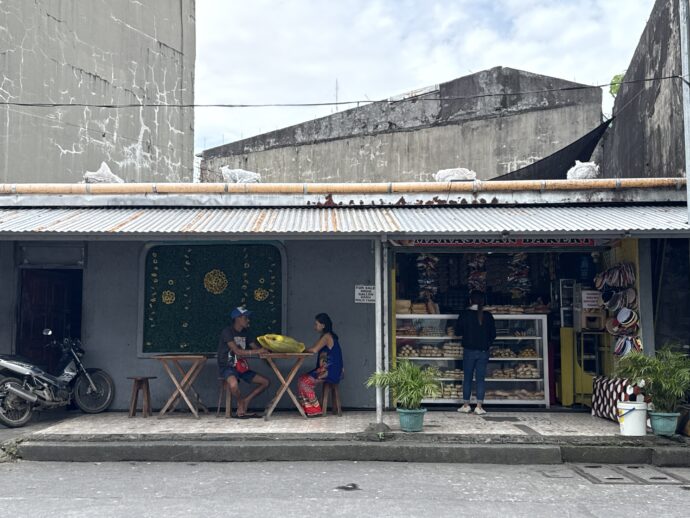 パン屋さん併設のカフェ
