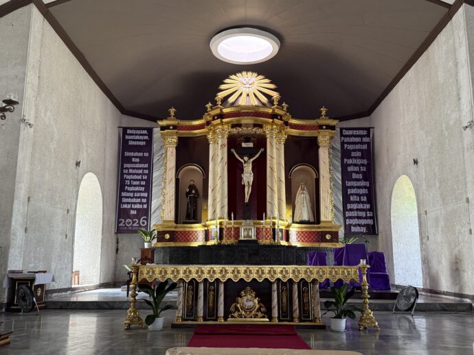 ダラガ教会の祭壇