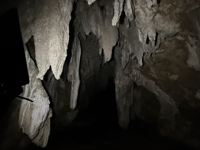 ホヨップ＝ホヨパーン・ケーブの鍾乳洞