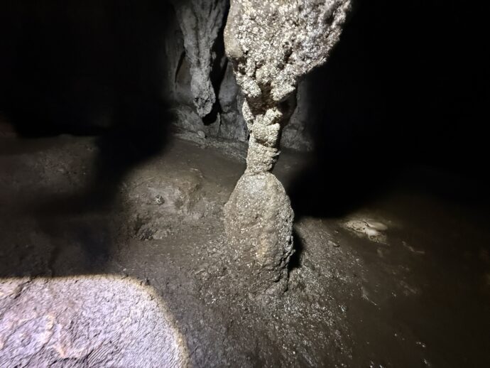 ホヨップ＝ホヨパーン・ケーブの鍾乳洞