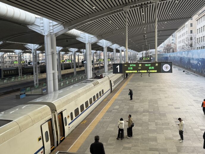 大連駅のホーム