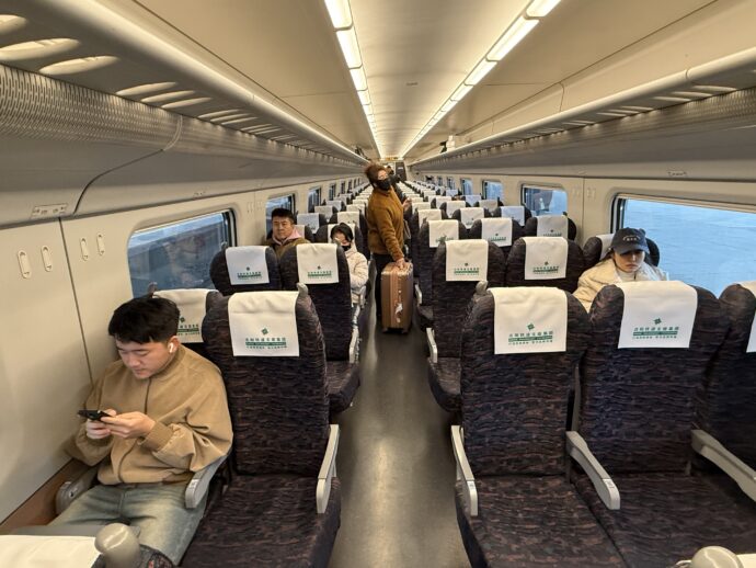 高速鉄道の車内