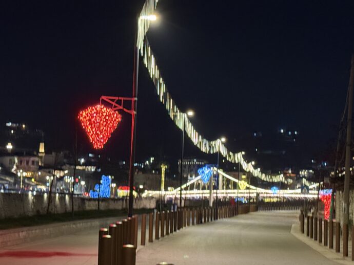 川沿いの遊歩道