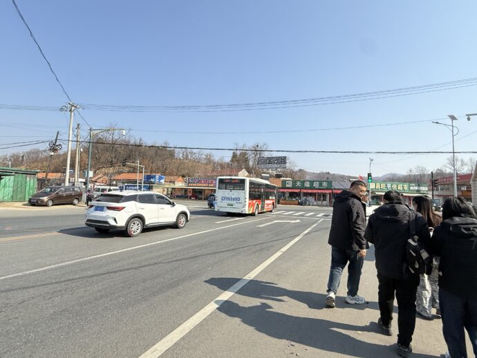 他の乗客についていく