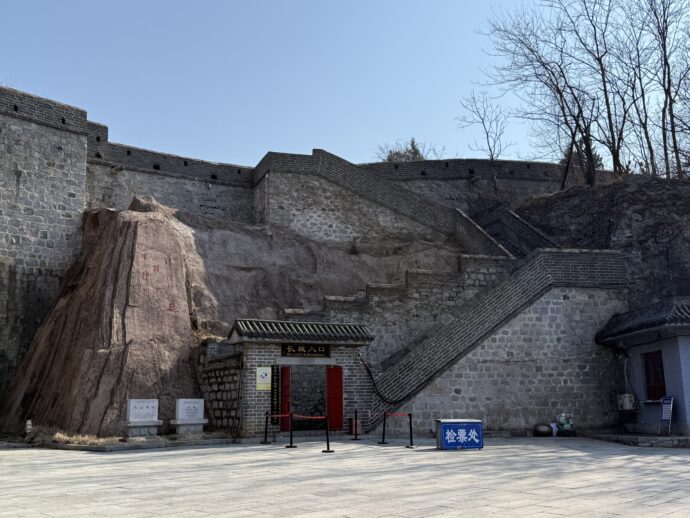 虎山長城の階段