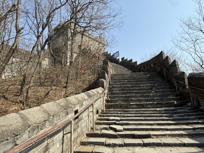 虎山長城の階段