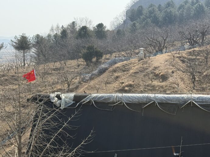虎山長城の外側