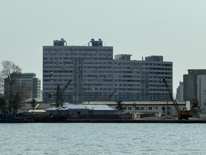 新義州市の建物