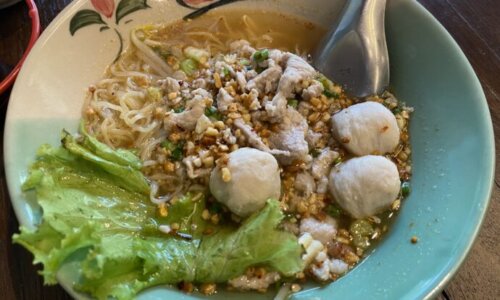 トムヤムヌードル