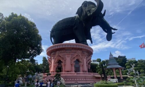 エラワン博物館