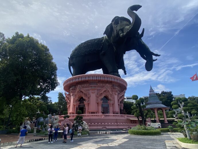 エラワン博物館