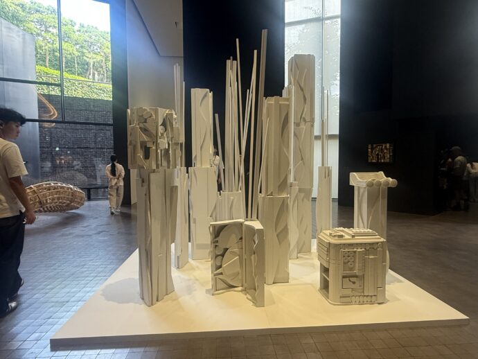 ルイーズ・ネヴェルソン