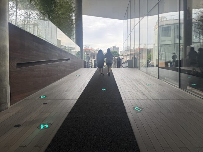 リウム美術館の出口