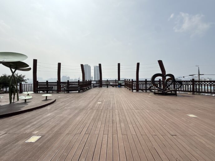 水岩谷展望台デッキ