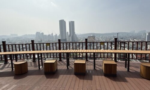 水岩谷展望台デッキ