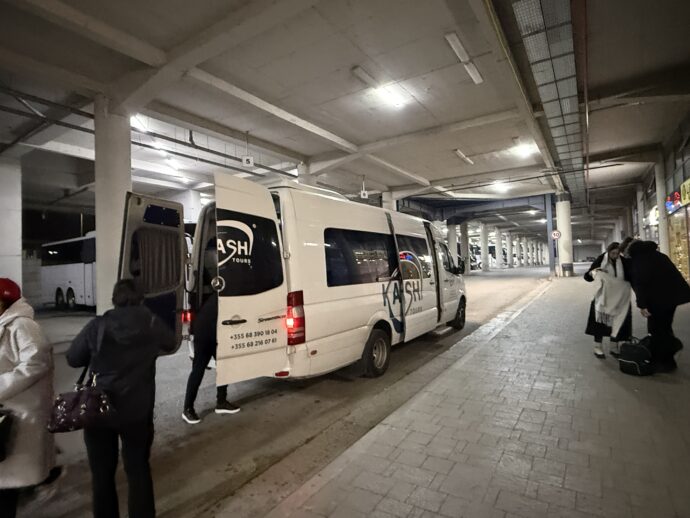 ティラナ東バスターミナル