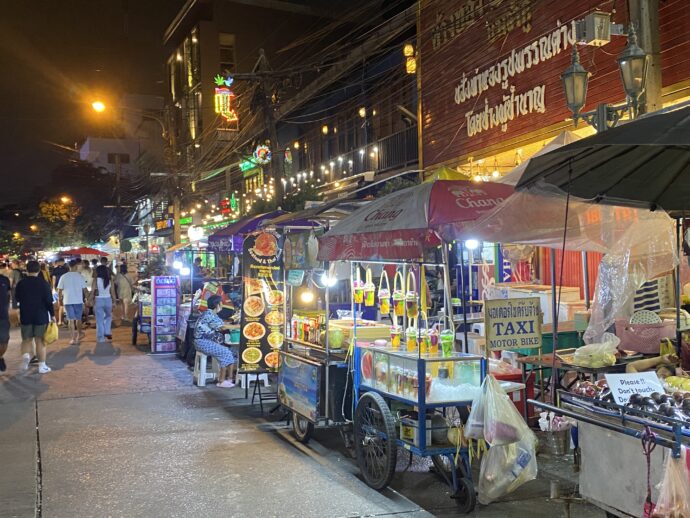 カオサン通りの屋台