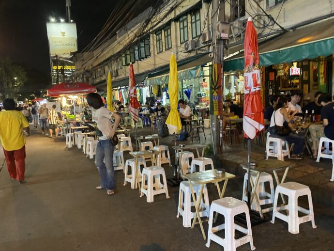 バンコクのオープンレストラン