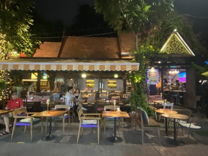 バンコクのオープンレストラン