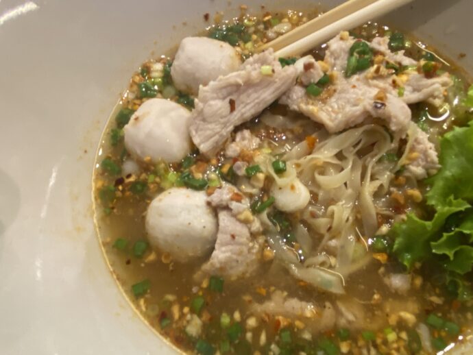 トムヤムヌードル