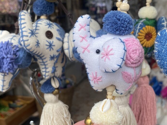 ゾウさんぬいぐるみ