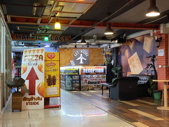 ホテルで荷物をピックアップ