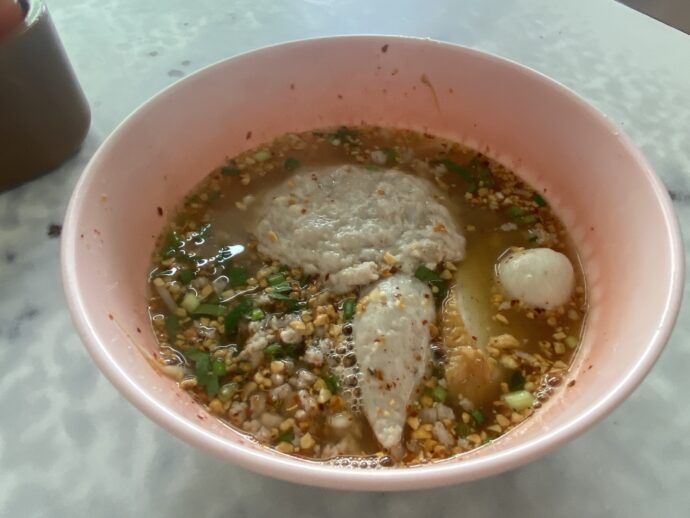 トムヤムヌードル