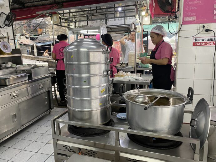 ゴーアン カオマンガイ プラトゥーナム