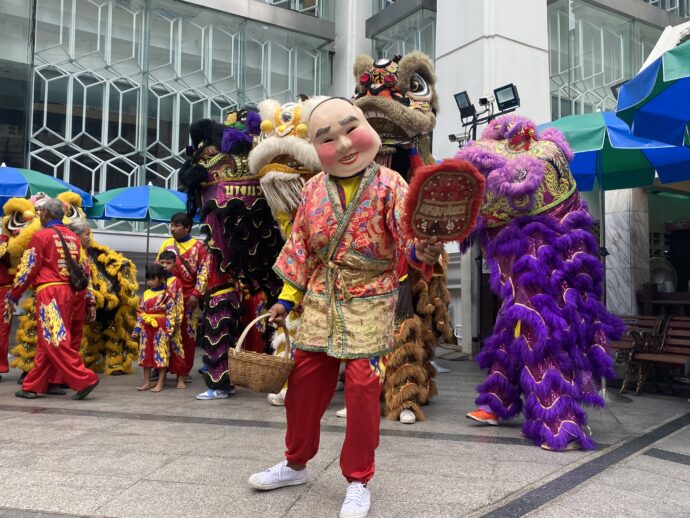 エラワン祠での踊り